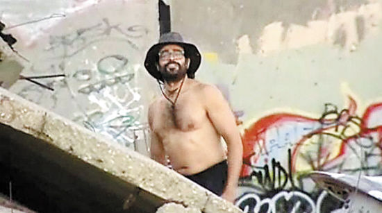 �������¿��_˹�ݰ��������и��������ο���ǰ�ڸ��m����ɽ�������@ɢ���r�l(f��)�F(xi��n)һ����ֵ�ɽ������(d��ng)����������һ̽�����r�����澹Ȼ�Z��һ���������w����������ӵ����������ñ��������ӸZ��